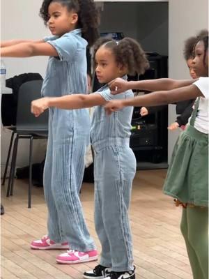 We met so many new faces at “Dancing in the Light” 🥹. Here are a few of the littles in hip-hop with @AuDryaKelly.  Join us for more FREE community classes for those impacted by the L.A. wildfires👇🏾 Session 2: February 9 Session 3: February 23 Session 4: March 9  Session 5: March 23  Locations, registration, and more info at the 🔗 in bio.  #dancersoftiktok #dancetok #BlackTikTok #dance #dancers #kidsoftiktok #hiphopdance #danceclass #community #dancecommunity #lawildfires #dancestudio #la #losangeles 