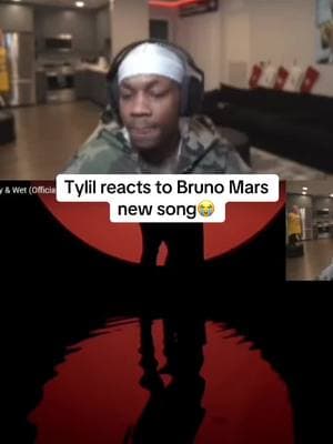 Tylil reacts to bruno mars new song#fyp #tylilshow #tylil #brunomars #clips 