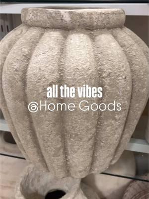 Too good to choose just one! 😍 #homegoods #homegoodsfinds #homegoodsobsessed #homegoodshappy #homegoodsaddict #organicmodern #organicdesign #allthevibes #shopwithme #budgetdecorating #neutralhome #neutralhomedecor #neutralvibes #homefinds #homedecor 