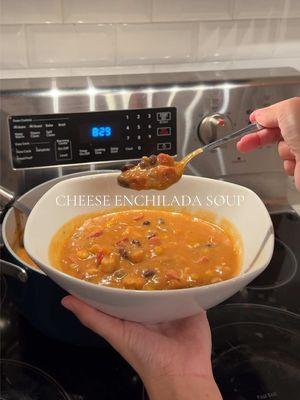 @H-E-B thanks for sharing these delicious recipes, this helped a mama out big time! ✨🫘🌽🌾  🎧🌚 #cheeseenchiladasoup #heb #familydinner #DinnerIdeas #cookingathome #cookingathometiktoktv #dinnerwithme #enchiladasoup #decompas 