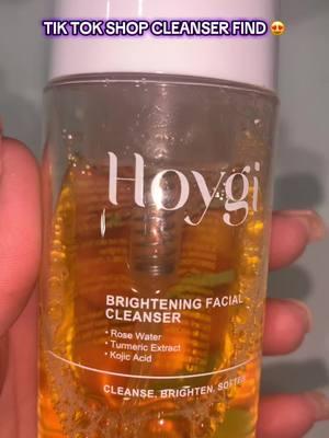 #glowingskin #rosewatercleanser #facewashtip #healthyskin #tiktokfinds Get your Hoygi cleanser 👌👌👌