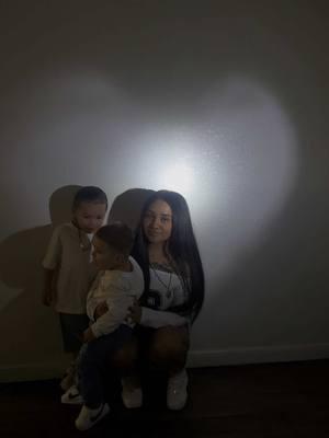 DIY at home “heart flashlight” valentines photoshoot with my boys💙 #valentines #DIY #photoshoot #athome #pictures #tutorial #momandson #vdayphotoshoot #valentinesphotoshoot #diyphotoshoot 