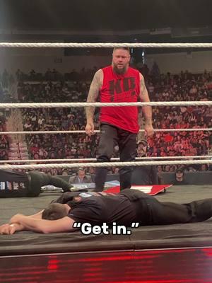 I’ll do anything for Kevin! #kevinowens #kevinowenswwe #WWE #heels #wrestletok 