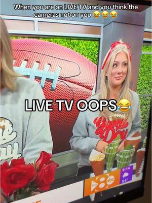 Why can’t I just be normal hahaha the cups were backwards 😂😂😂 #goodmorningtexas #oops #bloopers #livetv #livetvfails #goodmorningamerica 