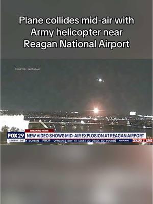 PLANE COLLIDES MID-AIR: Video from EarthCam captures the moment a plane collided mid-air with an Army helicopter near Reagan National Airport. Latest details at the link in bio. #fox29philly #planecrash 