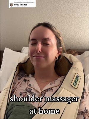 Replying to @Buttercup at home shoulder massage with the best invention ever #shouldermassager #athomemassage #shouldermassage #neckmassage 