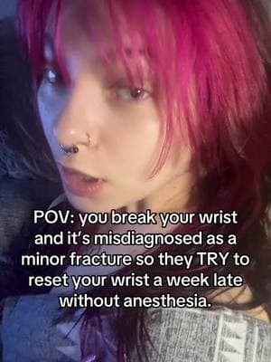 I WAS SCREAMINGGGG #FYP #fypシ #fypage #fypシ゚viral #makethisgoviral #makethisviral #brokenbone #surgery #brokenwrist #compoundfracture #misdiagnosed 