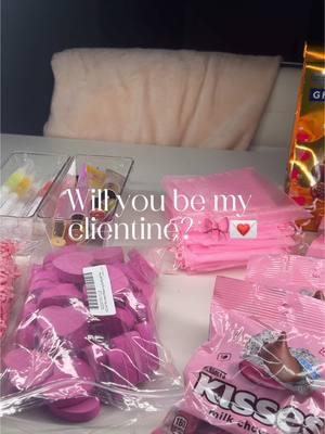 It’s ok girlies, if you don’t got a valentine, you know I got you😉🎀💌✨ #ValentinesDay#gelxnails#nailsnailsnails#loganvillenailtech#foryou#valentinesgift#fyp#vday