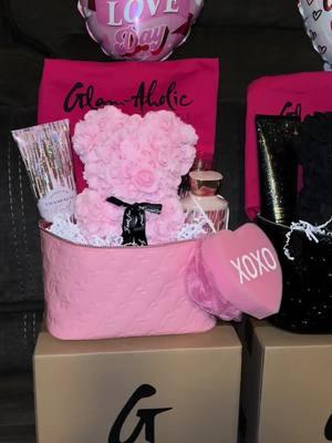 #vday #vdaybasket #miaray #glamoholiclifestyle #giftgoat #2025