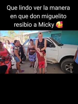 #familiaborja #mickyborja #nano #elsalvadorplus🇸🇻 #viajandoconelsalvador4k #camaron4k #elsalvador4kjr #losbichos4k #cocinandoconel4k #elsalvador4k #yeik 