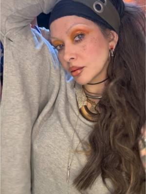 Quick Orange Eyeshadow. Taxi Driver Eye Paint & White Noise Eye Paint @about-face beauty Gloss @Clarins USA Mascara @Rare Beauty Headband @nibgnus Sweatshirt @ALLSAINTS #beautyover40 #makeupover40 #quickmakeupvideo #makeup #makeuptiktok #quickmakeuptutorial #makeuptutorial #easymakeup 