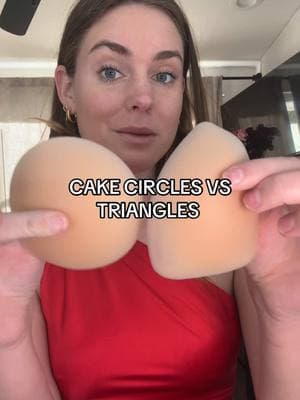 Cake circles vs triangles #cakes #TikTokShopJumpstartSale #bundle #TikTokShopLoveAtFirstFind #TikTokShopCreatorPicks #Seasonalgems #Lovelanguage 