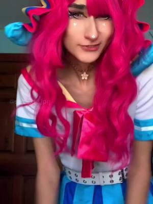 quick caption this video with what theyre  talking about 🫵🏽‼️ i headcanon so hard that giffany and monika woild be best friends like they would so trauma bond & get together im 🥹 #giffany #gravityfalls #giffanygravityfalls #monikaddlc #gravityfallscos #ddlc #dokidokilitertureclub #ddlccos 