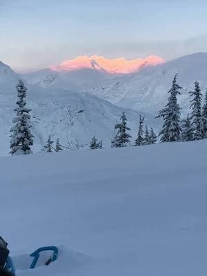 Taking in all the beauty we get to see when we ride the snow ponies ⛰️ ❄️ 📸 @jasonmcmurray Cobra Cords are 💯% guaranteed for life and made in 🇺🇸💪with tons of colors to customize and match your sled we’ve got you covered. The Best Won't Break www.cobrapullcords.com #cobrapullcords #cobracord #snowmobile #snowmobiles #polaris #skidoo #arcticcat