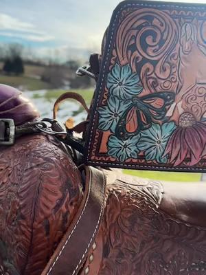 Ain’t she a beauty? #tooledleather #handmade #equineart  