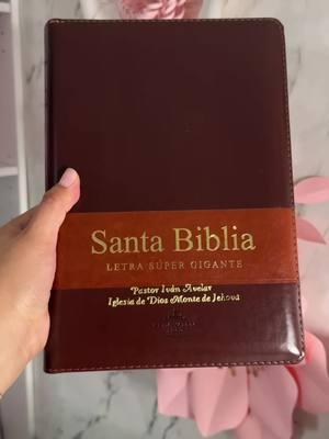 Aquí encontrarás gran variedad de Biblias y Libros Cristianos, también podrás enterarte de nuestros nuevos productos y de las distintas promociones que lanzamos, solo aquí en https://mujersabia.shop/ ¡Dios te bendiga ! #Diostebendiga #disponiblesenmitiendaonline💻 #bibliareinavalera1960 #bibliaspersonalizadas #letragigantes 