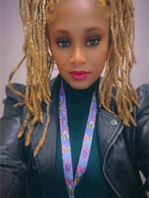 #blackwomenwithlocs #loclover #dreadlover #dreadhead #ilovemylocs #blondelocs #blondedreads #blackwomenhairstyles #naturallocs #locjourney #locsonwomen