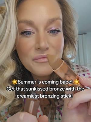 No other contouring stick compares!!!  #lysbronzingstick #lyshighlight  #trendingbeauty #newbeauty #trending  #tiktokmademebuyit #vacayreadybeauty 