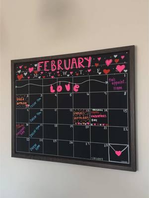 FEBRUARY CALENDAR 🤭💕 !#creatorsearchinsights #calendar #calendarideas #calendar2025 #february #februarycalendar #pastelmarkers #chalkboard #chalkboardcalendar #chalkboardmarkers #liquid #liquidchalk #liquidchalkmarkers #fyp #fypシ #foryoupage❤️❤️ #foryoupage 