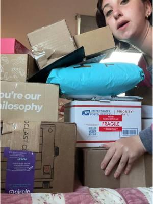 I love packages #unboxing #package #vacation @Benefit Cosmetics @numbuzin Official @Olive & June @Rom&nd US @Advil @ModernTribe @Pantene Pro-V @makeupforever @Canna Wonder Candles LLC @orbitalclothingbrand.com #benefitpinkclub 