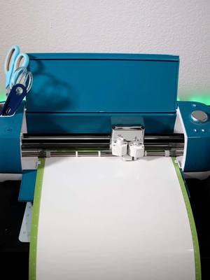 I only use HTV from the recipe! My customers love the quality they receive when using this vinyl. Let me know what questions you have about the recipe HTv! #htv #heattransfervinyl #cricutexploreair2 #heatpress #puffhtv 