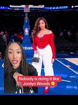 I feel like y’all are sleeping on herrrr #jordynwoods #karlanthonytowns #newyorkknicks #wags #fashion #birkin #purses #nbagameoutfits #minnesotatimberwolves #blackwomeninluxury 