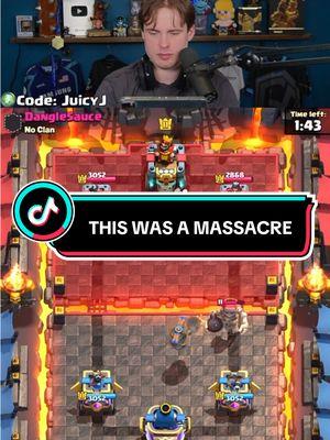 THIS WAS A MASSACRE #clashroyale #streamer #GamingOnTikTok #juicyjcr #WhatToPlay 