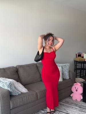 Valentine’s Day dress ❤️ #outfit #outfitinspo #OOTD #outfitinspiration #datenightoutfit #datenightoutfitideas #girlsnightoutfits #outfitideas #ValentinesDay #valentinesdayoutfit #valentinesdayoutfitideas #longreddress #reddress #longdress 