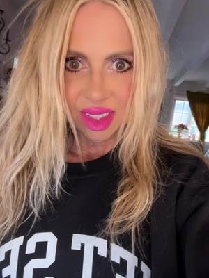 #unhinged #spoiled  #lipglosswhore  #squidgames  #bimbo #feminist  #men #mental 