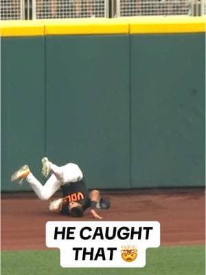 Still thinking about this unreal Hunter Ensley catch 😳 #sports #college #highlight #tennessee #baseball #throwback 