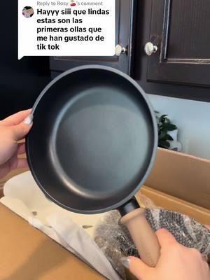 Replying to @Rosy 🍒 A mi me encantan 😌. Si la tienes, cuál ha sido tu experiencia con ellas? #carote #ollascarote #carotepotsandpans #kitchenaccessories #kitchenfinds 