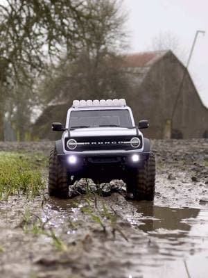 Bronco in da mud 😼 #fyp #viral #trending #rc #rccars #rctoycar #nickstertube #rctoy #traxastrx4m #traxxas #axial #axialscx24 #axial scx10iii #traxxastrx4 #traxxasudr #traxxasxmaxx #jeep #bronco #rctruck #oregon #pnw #pnwlife #overland #overlanding 