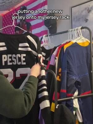 my wallet hates to see a new hockey jersey being bought #fyp #trending #inspo #hockey #hockeyjersey #njdevils #newjerseydevils #NHL #brettpesce 