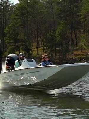 The Hyper-Lift Hull, 6” jack plate, and hydraulic steering are a trio of high-performance standard features on the H20 Bass that prove once again that we build xcitment. #XpressBoats #BassFishing #AluminumBoat #LargemouthBass #GoneFishing #Performance 