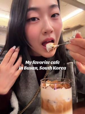 one of the best neighborhoods & coffees I had in Korea 💖 #koreatrip #koreaitinerary #busan #jeonpodong #koreatravel #koreafood #koreadessert #koreacafe #koreacoffee #tastetest #mukbang