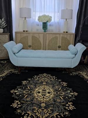 Velvet storage bench (ottoman) for your home #ottoman #storage #bench #storagebench #furniture #homedecor #roomdecor #tiktokshopdeals #foryoupage #fyp #tiktokshopfinds #deals#fyppp #bedroom #livingroom