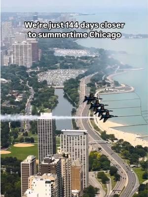 So close… yet so far…. #360chicago #chicago #thingstodoinchicago #chicagoland #cityscape #observationdeck #lakefront #lifeofchicago #chicagosunset #chicagosummer 