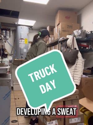 I’m exhausted over here 😅 #truckday #fooddelivery #foodorder #subway #franchisee #subwayfranchisee #storemanager #storemanagerlife #sandwichartist #sandwichartistforlife #newmanager #Vlog #dayinthelife #dayinmylife #fyp 