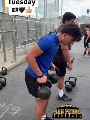 Tuesday 🏴‍☠️🖤👍🏼 @coachdomcosta #sanpedropirates #sanpedropiratesfootball #sanpedroca #lacityfootball #mydayinsp  #sanpedrotoday #westharborlosangeles #sanpedrocalifornia  #westharbor #mydayinla #losangeles #portoflosangeles #footballmoms #palosverdesestates  #palosverdes #rollinghillsestates #ranchopalosverdes #wilmingtonca #harborcity #BB4L #SanPedroHighSchool #PirateFootball #SPHSPirates #SanPedroFootball #HighSchoolFootball #FridayNightLights #DirtyHandsCleanMoney #FootballGame  #GoPirates 