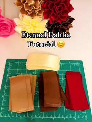 Tutorial para MIs emprendedoras que les gusta oh quieren emprender algo nuevo 🥰 sigan me en mi página @CREATIONSBYIRAIS 🎀  para ver más tutorials 💕 #tutorial #dahlias #emprendedoras #floreseternas #AprendeEnTikTok #apoyo #turorials #pasoapaso #negociospequeños #fyp #paratii #amoloqueago #rosaseternas 