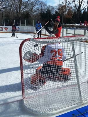 #therinkofdreams #goals #hockeyisforeveryone #girlshockey #odr #frozenmemories #odrheaven #nhltiktoks 