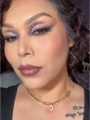 A moment for the EYES 🖤 little black cut crease, w smokey liner + a purple liner and RHINESTONES. #makeupideas #valentines #makeup #foryoupage #muasoftiktok #cutcrease #rhinestones #signmeup #makeuptransformation #transition #glam #muasupport #makeupinfluencer #contentcreator #smallaccount #makeupinspo #pinterest #ideas 