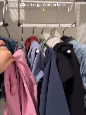 Closet organization hack. Perfect for my gym wear🥰 #closetorganization #closetorganizationhacks #organize #organizedhome #gymwear #organizing #closet 