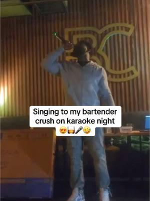 Can I sing to ya babe?🤣 Drunk Karaoke 🥴🎤 #fypシ #fyp #chaleejr #comedy #karaoke @usher  #comedian #retirementcomegetme #reels #bartender 