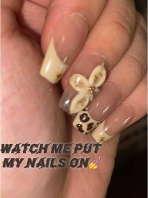 I love these press ons😍😍😍 #pressons #pressonnail #nailsoftiktok #naildaywithme #acrylicnails #nailsart #acrylicpressons #acrylicpressonnails 