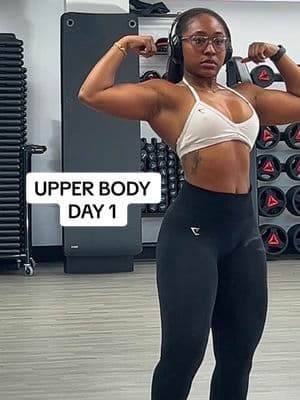 This is 1 of 2 upper body days 😮‍💨 & it might be my fav day so far! #upperbodyworkoutforwomen #hourglassfigure #onlinepersonaltrainer #blackgymgirl 