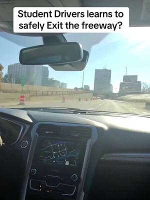 Exiting and entering the freeway with new student driver #DriversEducation #MRRoadReady #DrivingSchool #TikTokPartner #ForYouPage #Detroit #Michigan #Freeways #thelodge 