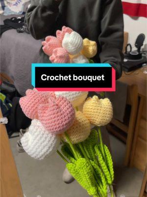 cheaper than real flowers too… she’s gonna freak out when she sees these #flowers #ValentinesDay #crochetbouquet #valentinesdaygift #crochetflowers #crochettulips #TikTokShop 