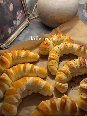 KIFLE RECIPE 🥐✨💛 ty @A J L A for the recipe 🦋 #Ramadan #kifle #ramadanrecipes #suhoor #iftar #suhoorrecipe #iftarrecipe #bread #breadrecipe #bosnian #balkan #bosna 