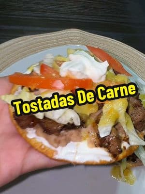 Tostadas de res 🤌🏻✨ #parati #fyp #foodtiktok #FoodTok #comida #comidamexicana🇲🇽 #tostadas #ricacomida #yummy #eat 